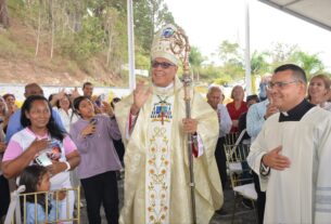 Monseñor Alberto Castillo tomó posesión como VI Obispo de la Diócesis de Los Teques