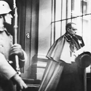 Los Papas y la Guerra