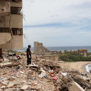 Reconstruir o construir