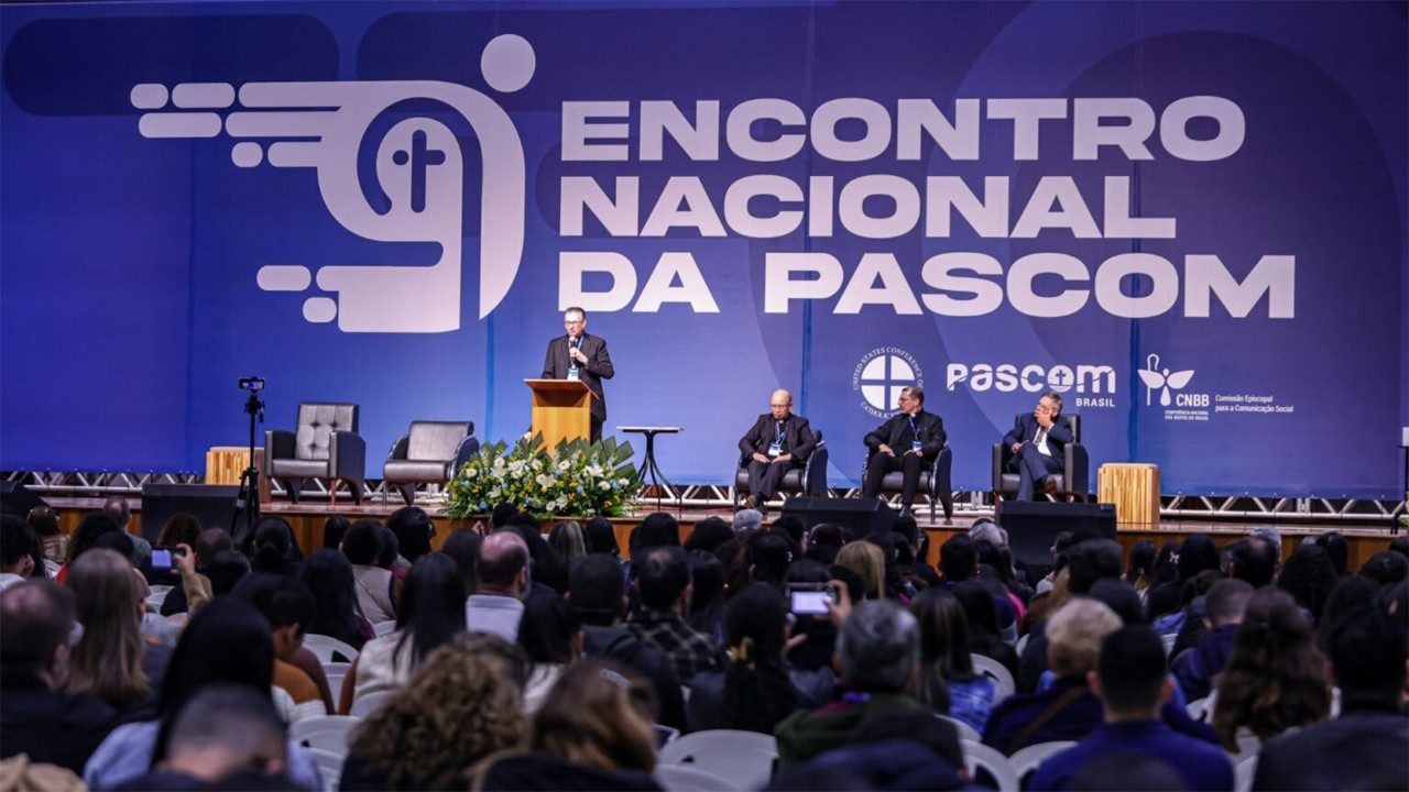 Ruffini: Es hora de que la comunicación construya la comunión