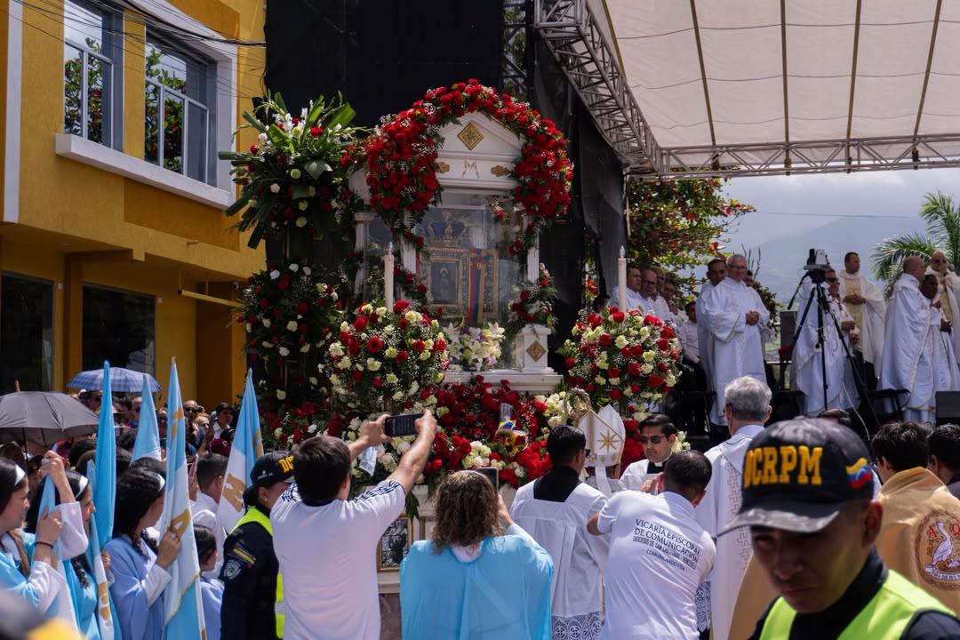 Monseñor Lisandro Rivas: Ha llegado la hora de la reconstrucción
