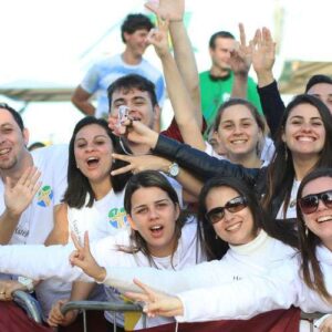 El Algoritmo de la Libertad: La juventud latinoamericana y la reinvención de la Democracia Digital