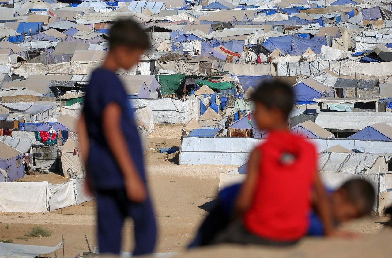 Gaza. Unicef: infancia destrozada, 800 mil desplazados